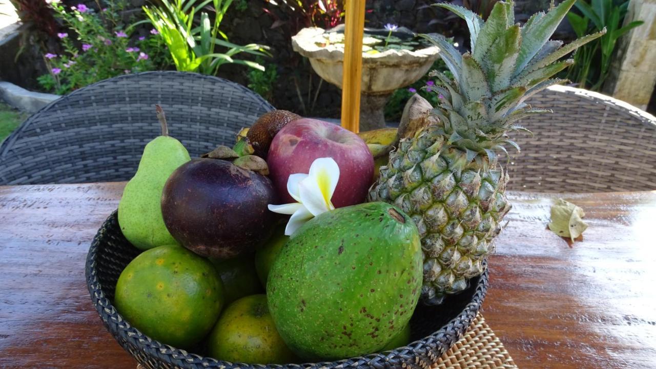 Villa Omah Semar Tulamben Buitenkant foto