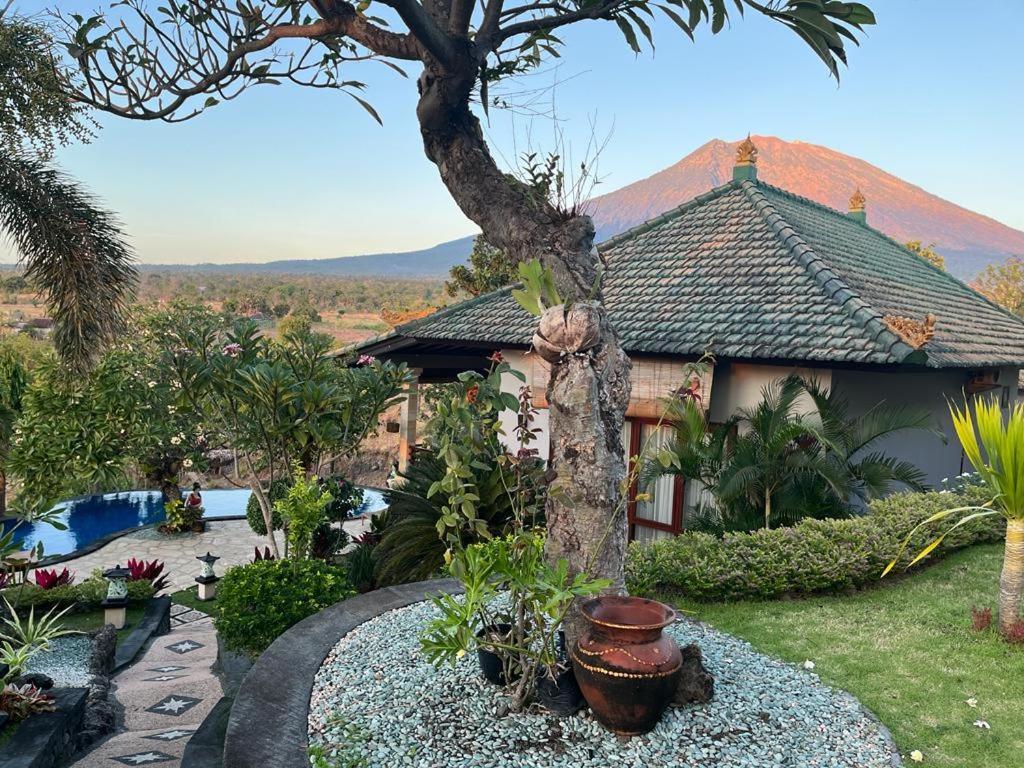 Villa Omah Semar Tulamben Buitenkant foto